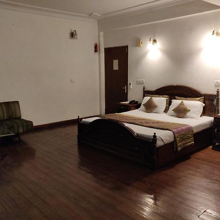 Hotel Blossom Shimla Eksteriør bilde
