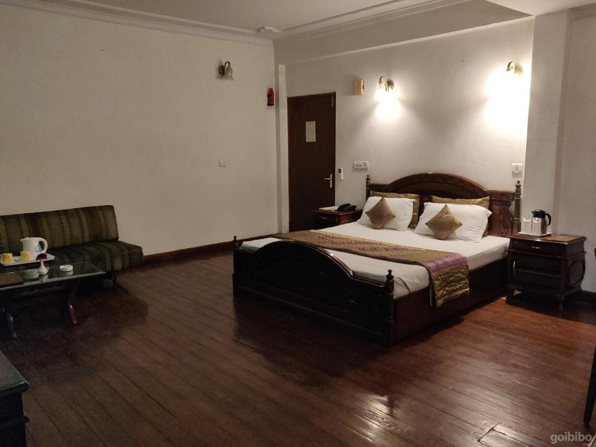 Hotel Blossom Shimla Eksteriør bilde
