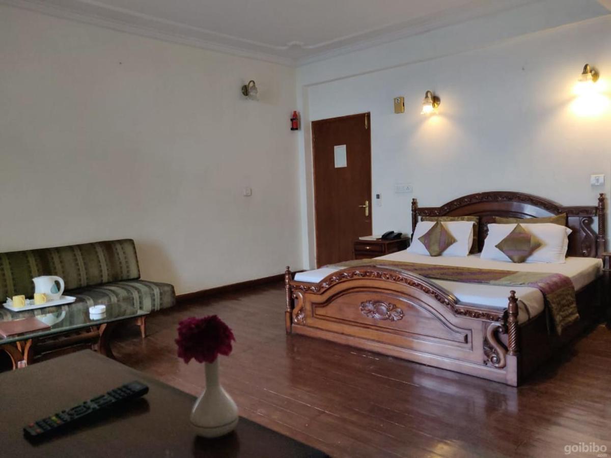 Hotel Blossom Shimla Eksteriør bilde